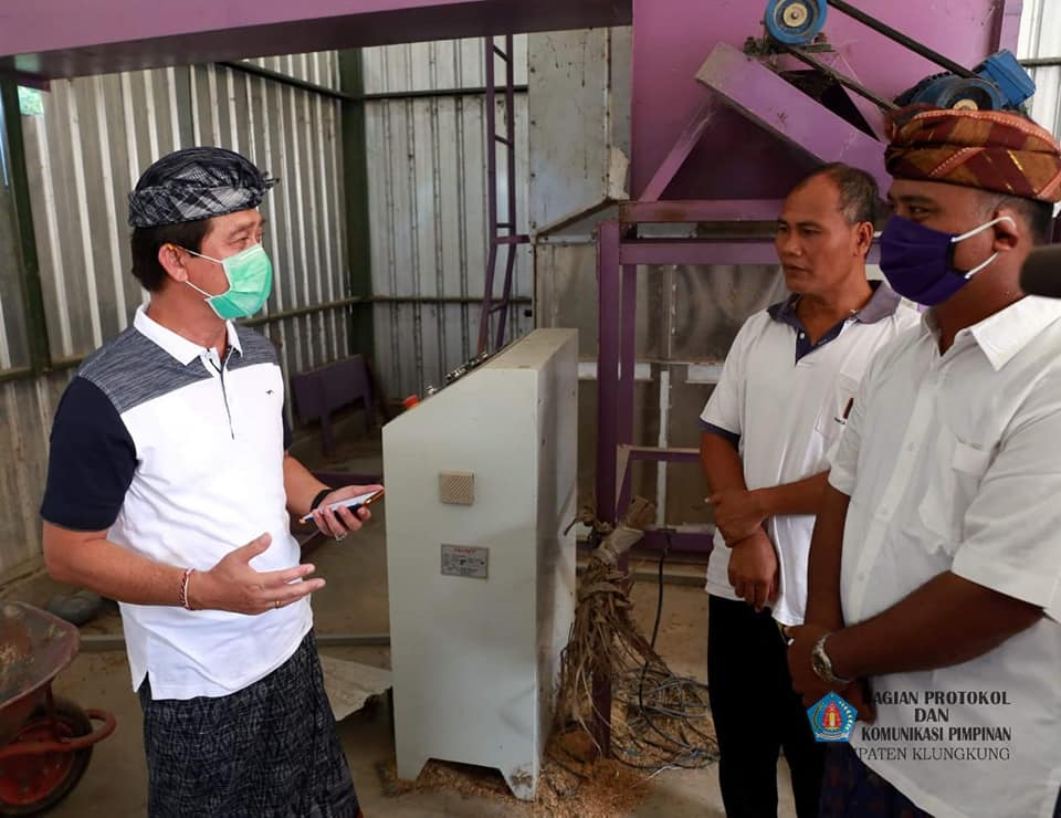 Bupati_KLungkung_Memantau.jpg
