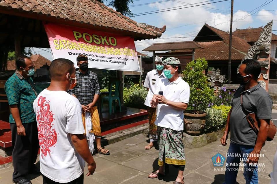 Bupati_Suwirta_Pantau_Posko_Gotong_Royong.jpg