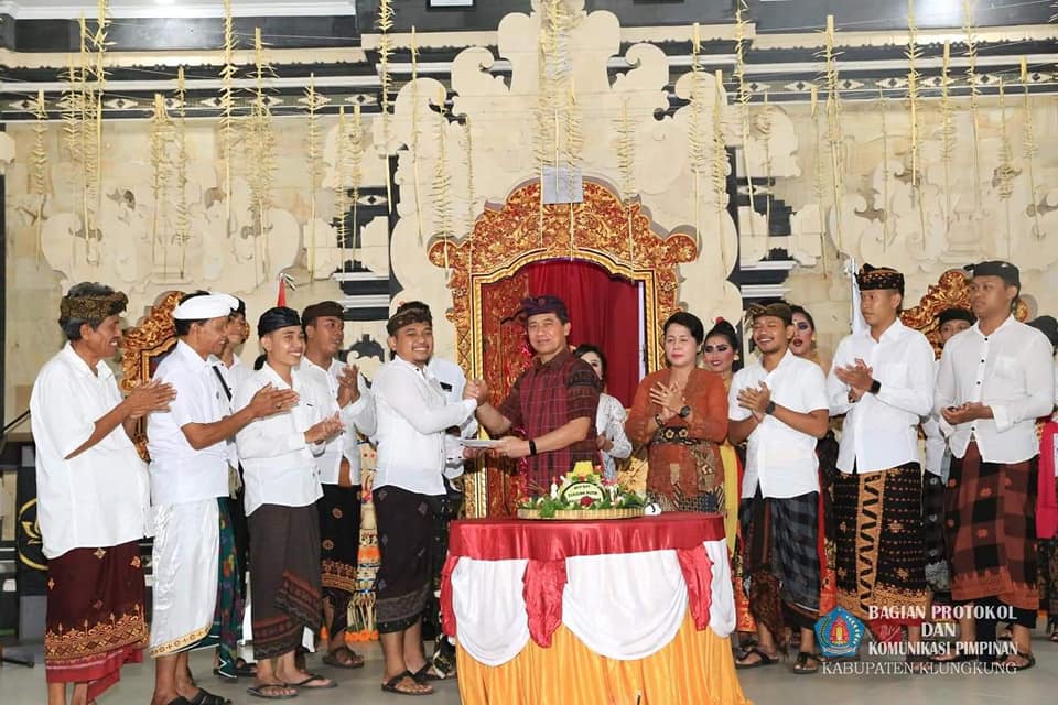 Hadiri_HUT_ST_Tunjung_Putih_Desa_Besan,.jpg