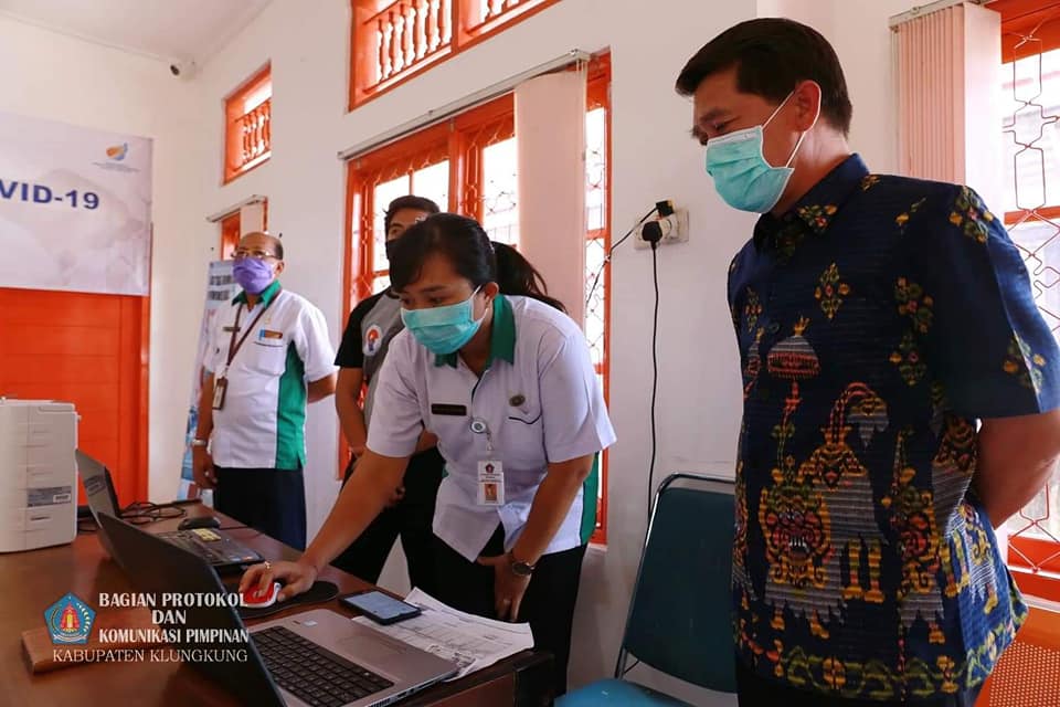 Mei_13_2020_Bupati_Kantor_Pos.jpg