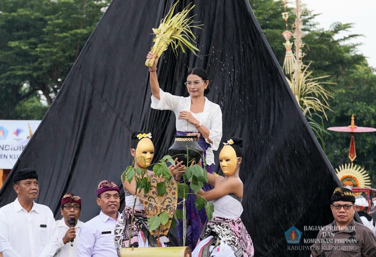 pembukaan_pameran_pendidikan.jpg