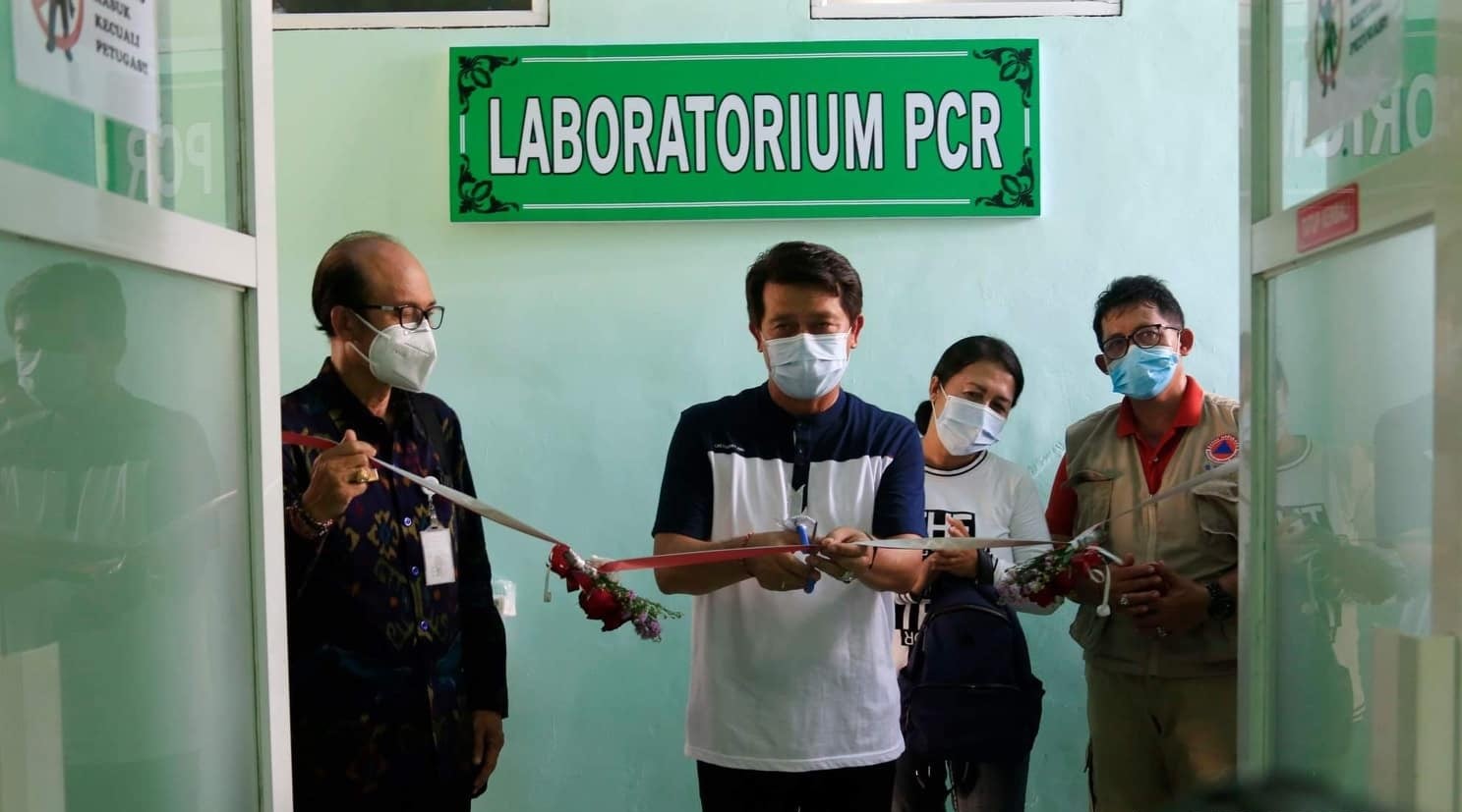 Bupati Suwirta Resmikan Laboratorium PCR