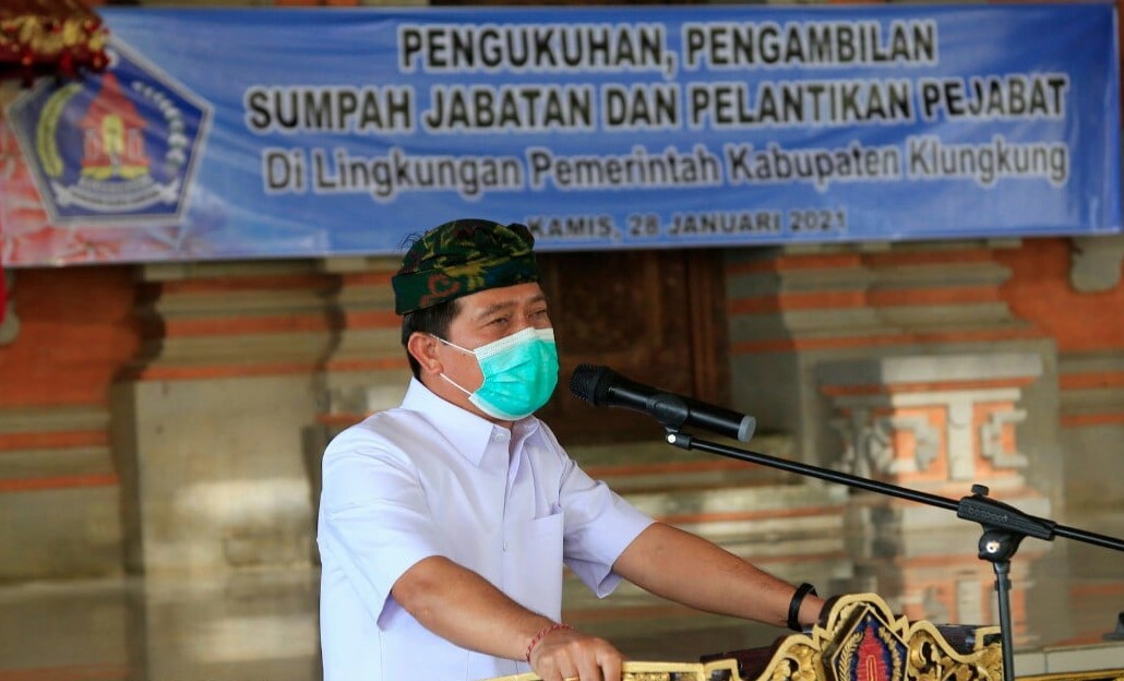 Lantik 81 Pejabat, Bupati Suwirta : ASN Harus Tumbuhkan Jiwa Entrepreneur Birokrasi