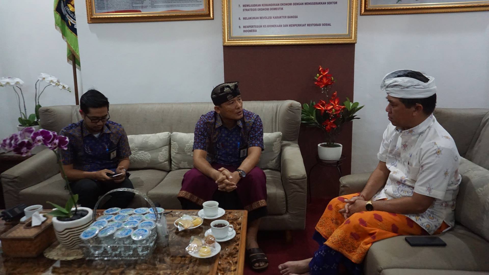 Bapak Bupati melakukan pertemuan dengan Kepala PLN (UP3) Bali Timur