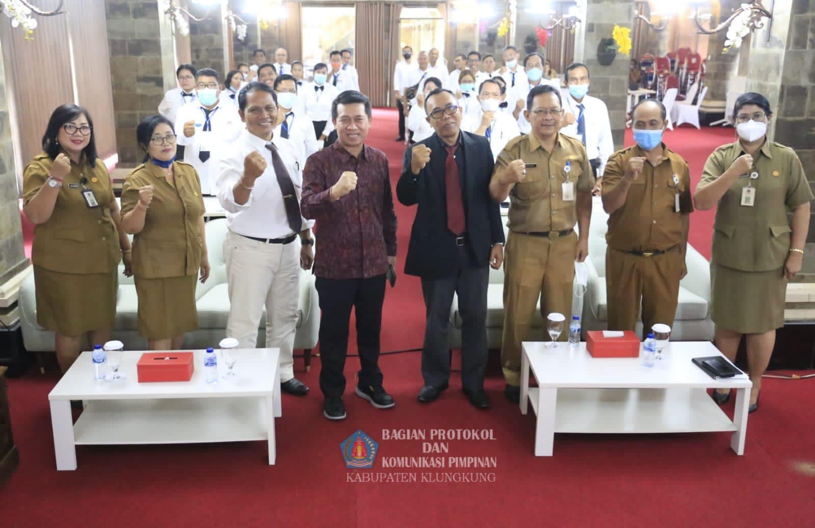 Bupati Suwirta Minta Pengurus Koperasi Harus Mempunyai Power dan Follower