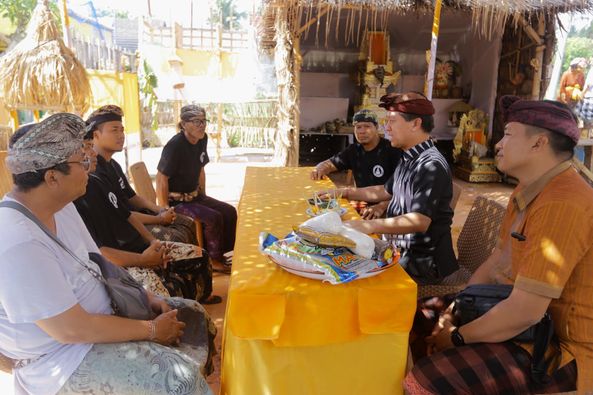 Ngaben Massal Warga Banjar Adat Prapat Desa Ped