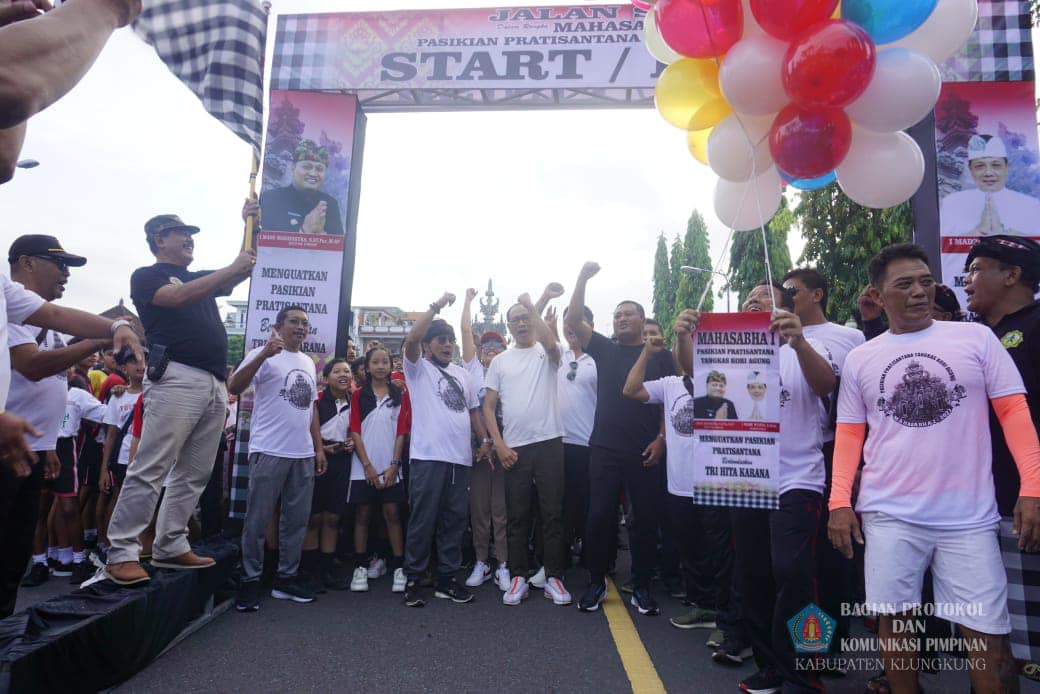 Jalan sehat Mahasaba I Pasikian Pratisantana Tangkas Kori Agung