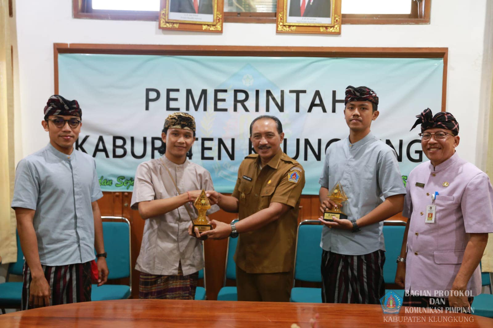 Kontingen Klungkung Sabet Dua Juara Pertama Lomba Utsawa Dharmagita Tingkat Nasional XV
