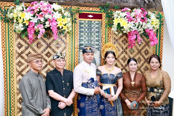 Bupati Klungkung I Made Satria dan Ny. Eva Satria menghadiri Undangan Pernikahan