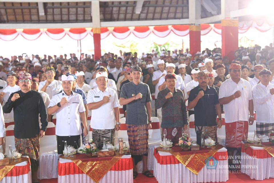 Wabup Tjok Surya Hadiri Percepatan Pelaksanaan Gerakan Bali Bersih Sampah