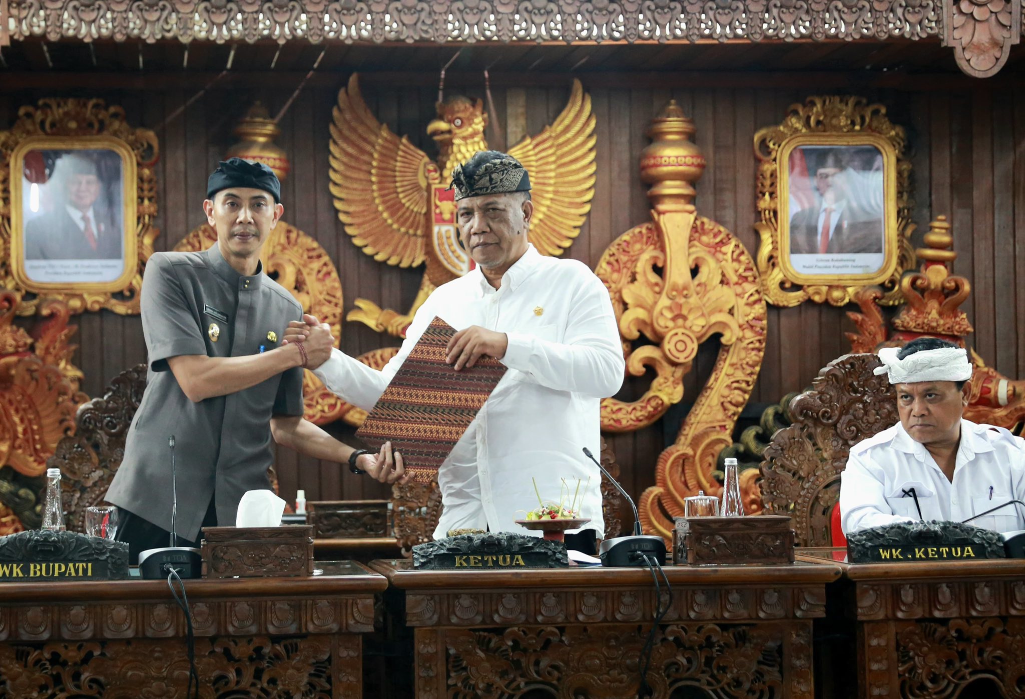 Jawaban Bupati Klungkung terhadap pandangan umum fraksi fraksi DPRD Kabupaten Klungkung 