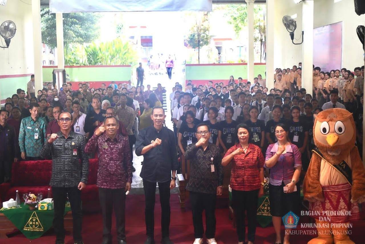 Wabup Tjok Surya Hadiri HUT EKASMA