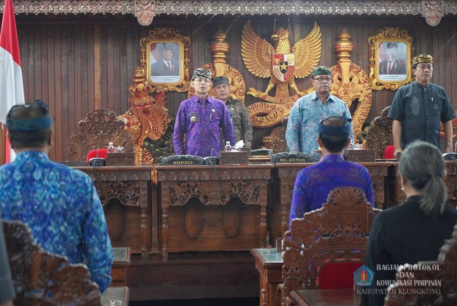 Bupati Klungkung, I Made Satria menghadiri Rapat Paripurna I, Dewan Perwakilan Rakyat Daerah (DPRD) 