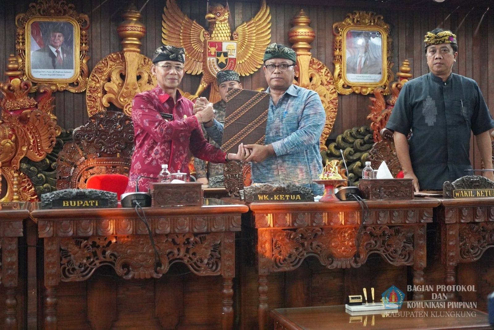 Rapat Paripurna Jawaban Pemerintah terhadap Pandangan Umum Fraksi-fraksi DPRD Klungkung