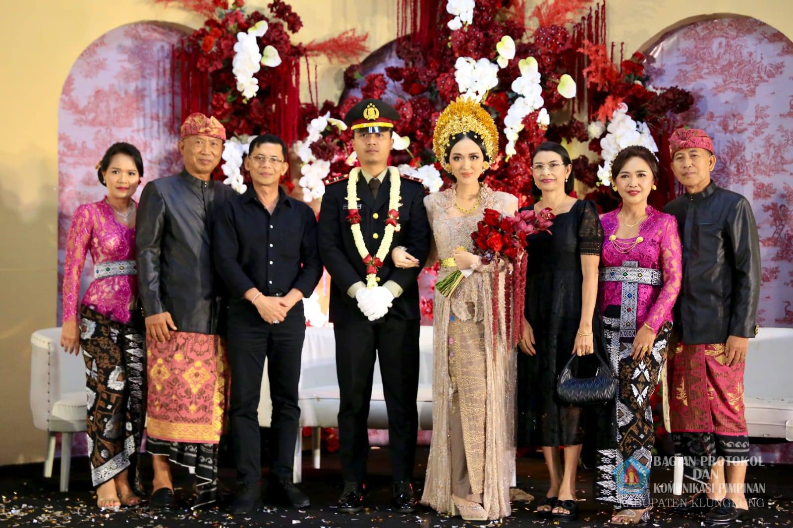 Bupati Klungkung I Made Satria dan Ny. Eva Satria menghadiri Undangan Resepsi