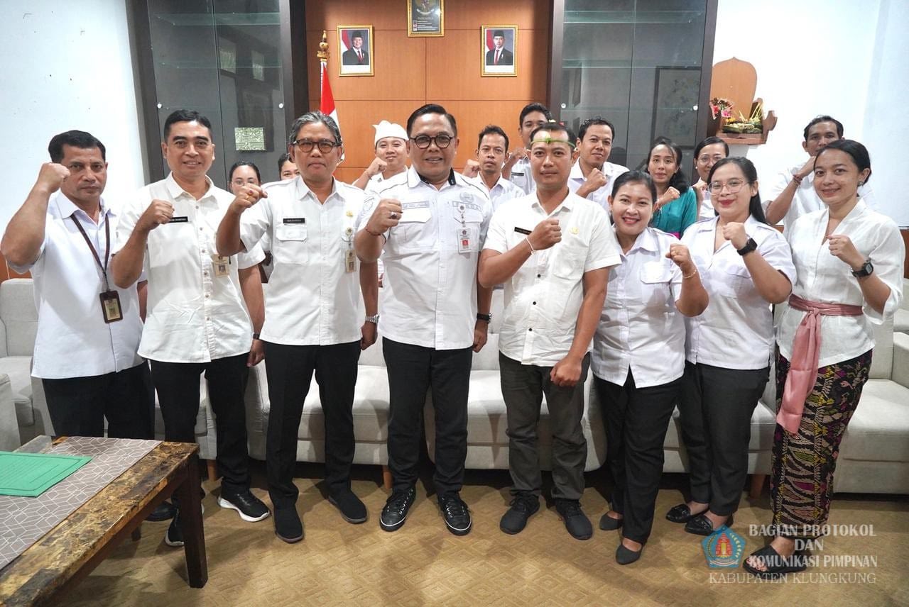 Lantik Pejabat Fungsional, Sekda Agung Lesmana Tekankan Peningkatan Disiplin dan Semangat Kebersamaan