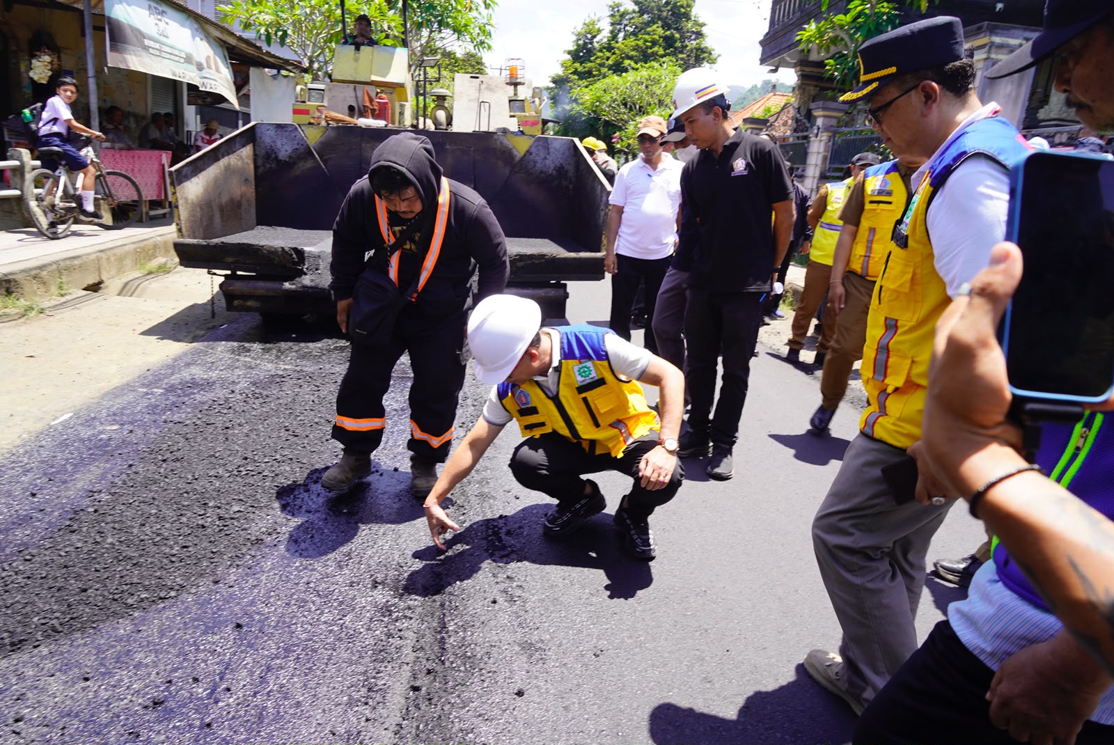 Bupati Klungkung berikan apresiasi Pembangunan Daerah Di Kecamatan Dawan dan Klungkung