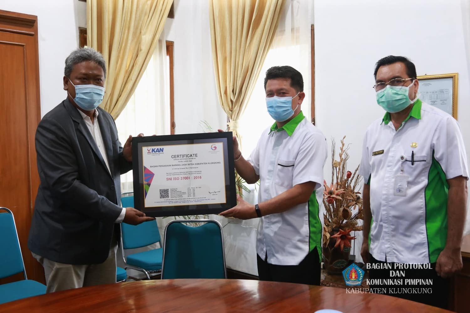Pemkab Klungkung Melalui ULPBJ Raih Sertifikat SNI ISO 37001 : 2016