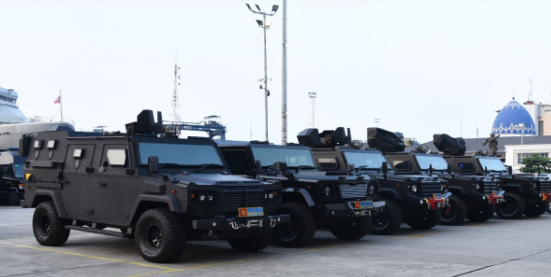 Kendaraan Lapis Baja TNI Menuju Bali Kawal World Water Forum ke-10