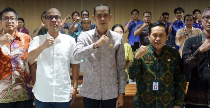 Wakil Bupati Klungkung menginstruksikan agar progres Aplikasi Mahottama dievaluasi