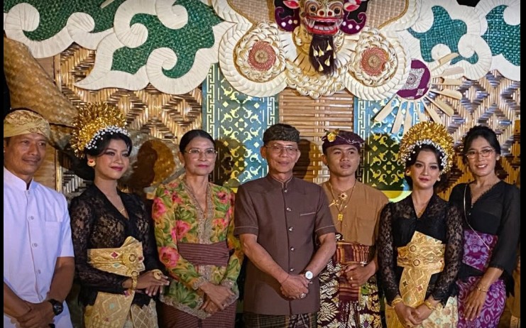Bupati Klungkung hadiri upacara manusa yadnya menek kelih di Desa Bakas